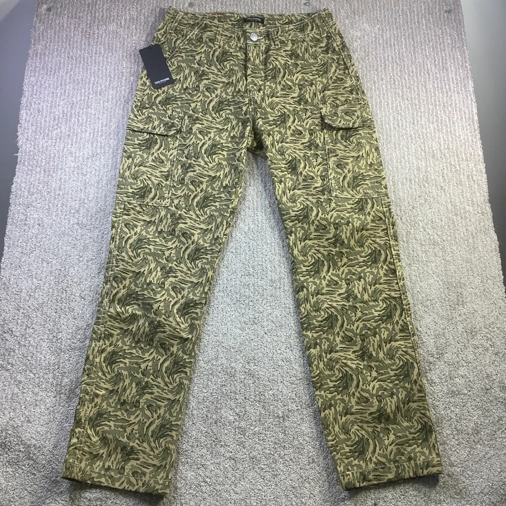 True Religion Mens Abstract Camo Cargo Pants Green Swirl Size 30 x 32 NWT